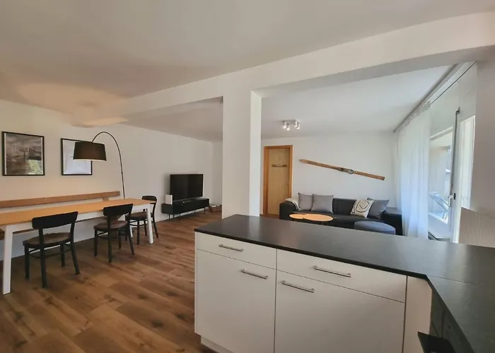 公寓 Tarbey 39 Toplage An Der Bergbahn Moderne Mit Grosser Panoramaterrasse 洛伊克巴德